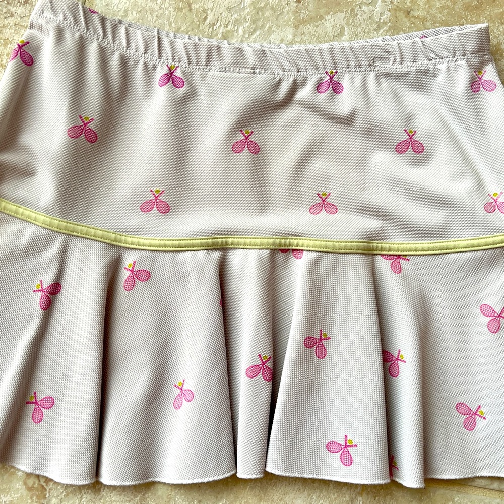 JERDOG Ladies Tennis Skirt, White with Pink Tennis Racquets, Size M
